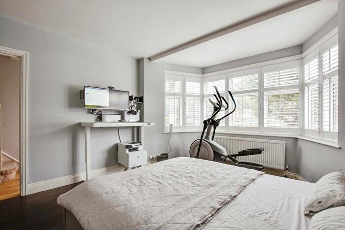 4 Bedroom Detached House For Sale In Grasmere Avenue, Wembley, HA9