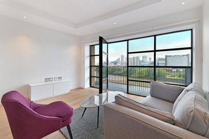 1 Bedroom Flat For Sale In Astell House, Hope Street, E14