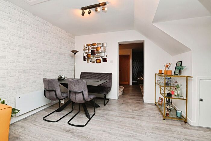 1 Bedroom Flat For Sale In Glebe Road, Chelmsford, Essex, CM1