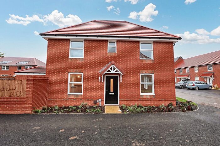 3 Bedroom Detached House To Rent In Cloth Cat Close, Sturry, CT2