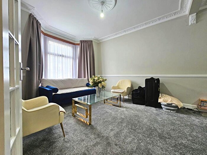 3 Bedroom Terraced House To Rent In Skelton Road, Forest Gate, E7