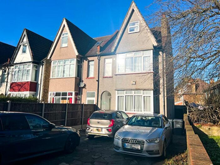 5 Bedroom Semi-Detached House To Rent In Lower Addiscombe Road, Croydon, CR0