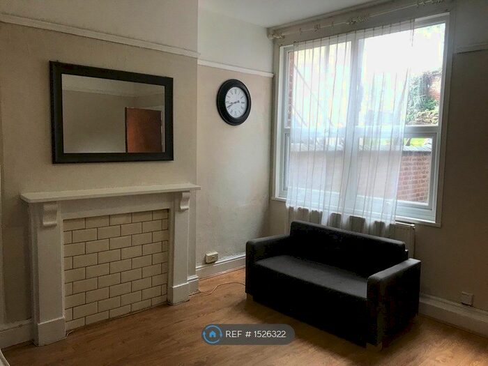 Studio To Rent In Barras Lane, Coventry, CV1