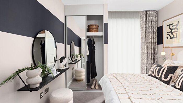 2 Bedroom Flat For Sale In Frost House, Podd Street, Barking, IG11