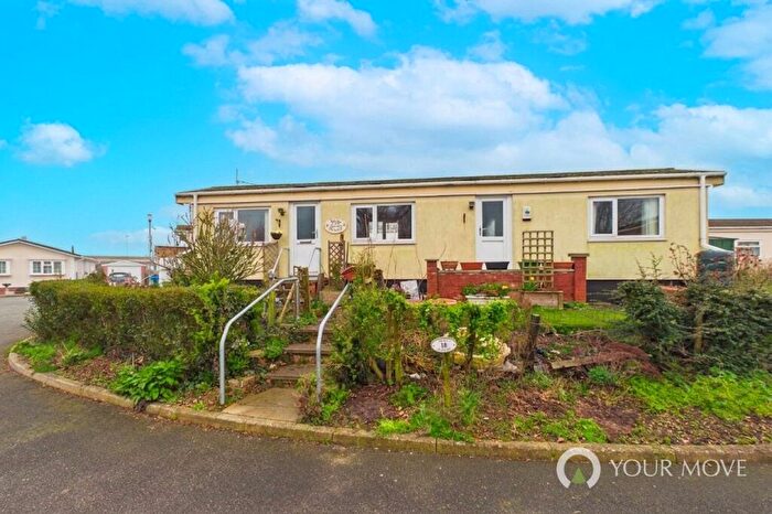 2 Bedroom Detached House For Sale In Pound Road, Beccles, Suffolk, NR34