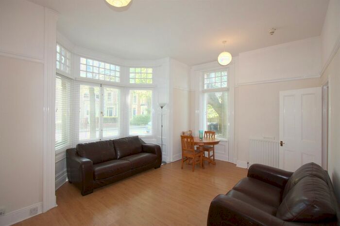2 Bedroom Flat To Rent In Akenside Terrace, Jesmond, Newcastle Upon Tyne, NE2