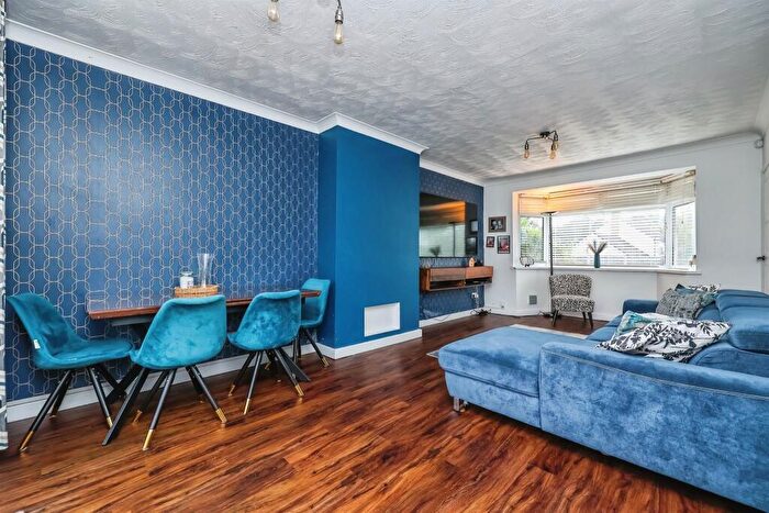 3 Bedroom Terraced House For Sale In Stirling Grove, Nottingham, NG11