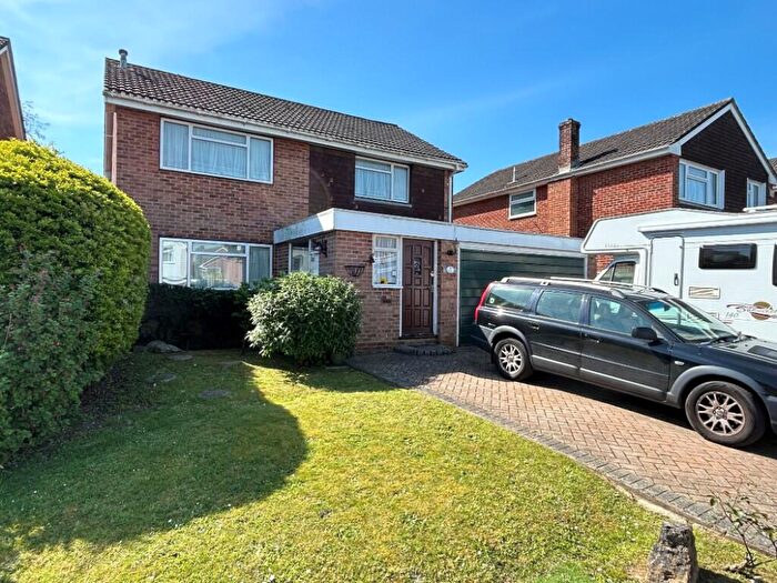 4 Bedroom Detached House For Sale In Rempstone Road, Merley, Wimborne, Dorset, BH21