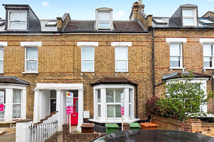 2 Bedroom Maisonette For Sale In Oxford Road, Wallington, SM6