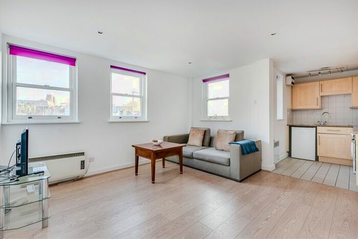 1 Bedroom Flat To Rent In Earls Court Road, Earls Court, SW5