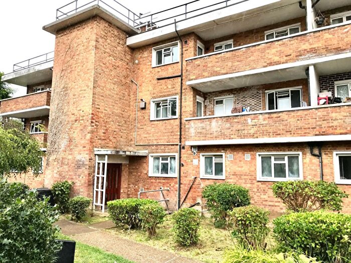 2 Bedroom Flat To Rent In Campbell Court, Church Lane, Kingsbury, NW9