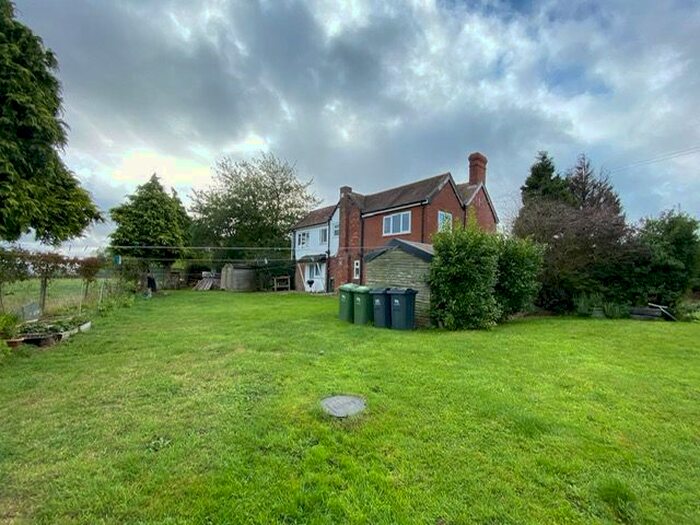 1 Bedroom Flat To Rent In Broadheath, Tenbury Wells, WR15