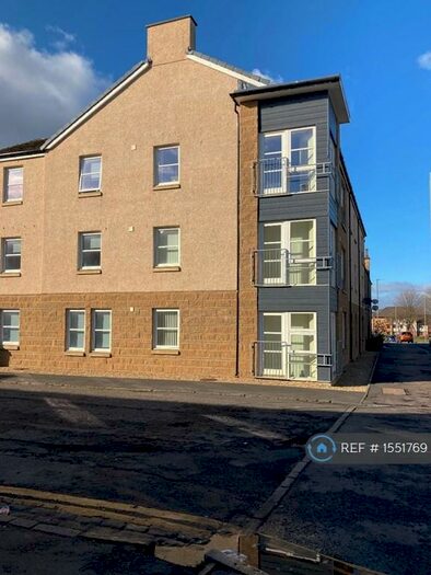 2 Bedroom Flat To Rent In Elliot Terrace, Falkirk, FK2