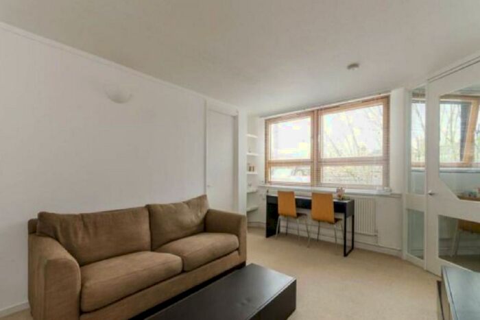 1 Bedroom Flat To Rent In World's End Estate, London, SW10