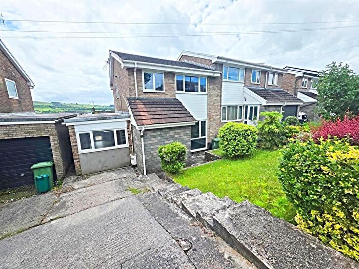 3 Bedroom Semi-Detached House To Rent In Holywell Road, Tonteg, Pontypridd, CF38