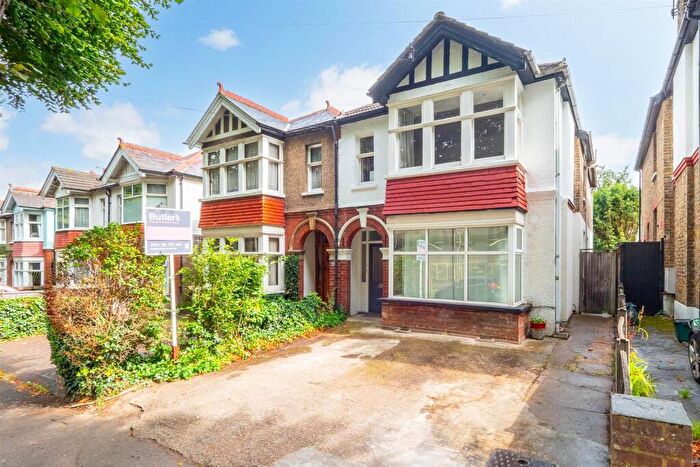 1 Bedroom Flat For Sale In Lenham Road, Sutton, SM1