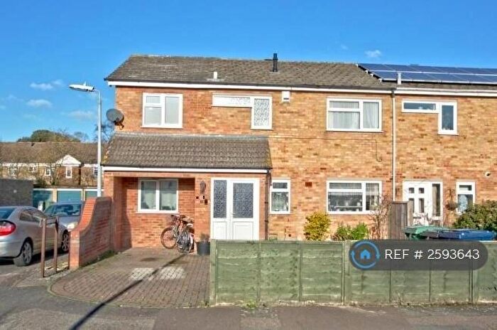 4 Bedroom End Of Terrace House To Rent In Beverley Way, Cambridge, CB2