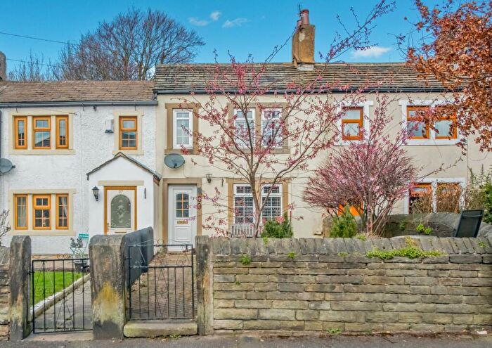 2 Bedroom Terraced House For Sale In Town Street, Birkenshaw, Bradford, BD11