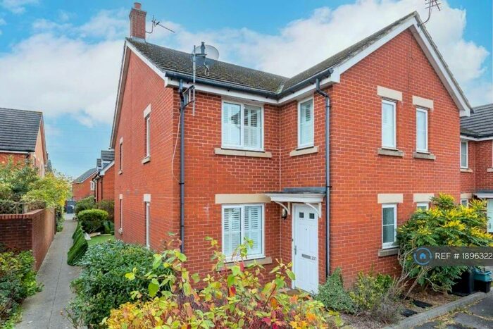 2 Bedroom Semi-Detached House To Rent In Wordsworth Road, Bristol, BS7