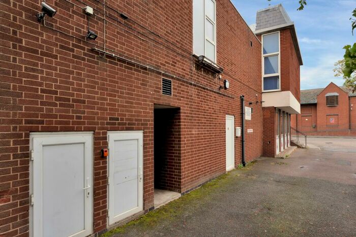 2 Bedroom Flat To Rent In Keswick House, Thorpe End, LE13