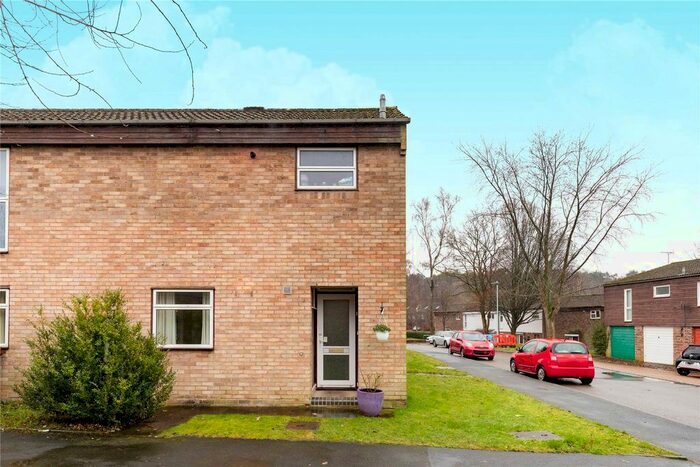 3 Bedroom End Of Terrace House To Rent In Naseby, Bracknell, Berkshire, RG12