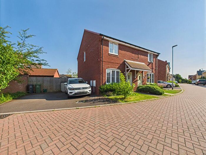 2 Bedroom Semi-Detached House For Sale In Fiske Avenue, Halstead, CO9