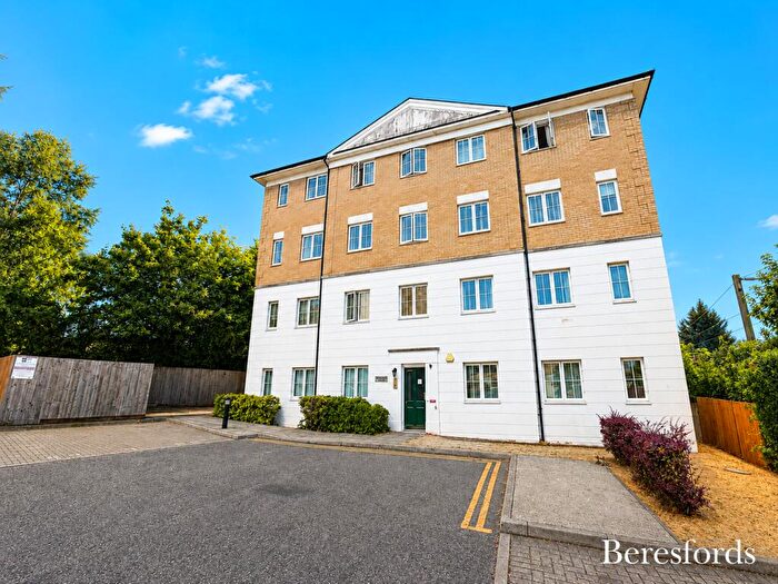 2 Bedroom Apartment To Rent In The Yard, CM7