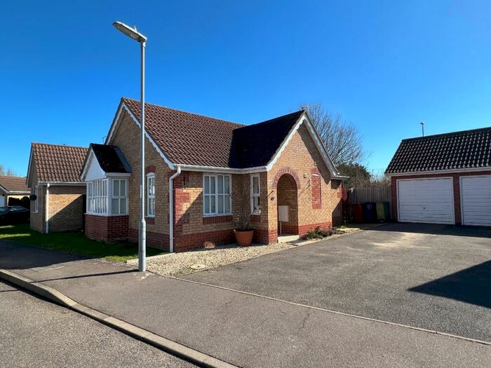 2 Bedroom Bungalow To Rent In Windmill Gardens, Wisbech, PE14