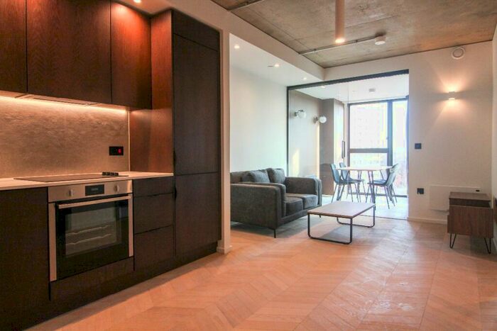 1 Bedroom Apartment To Rent In St Georges Gardens, Castlefield, M15