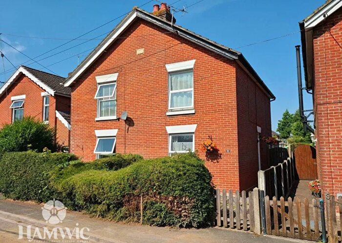 3 Bedroom Semi Detached House For Sale In Moonscross Avenue, Totton, Southampton, SO40