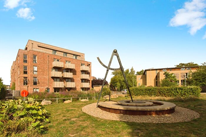 2 Bedroom Apartment To Rent In Harrison Drive, Cambridge, CB2