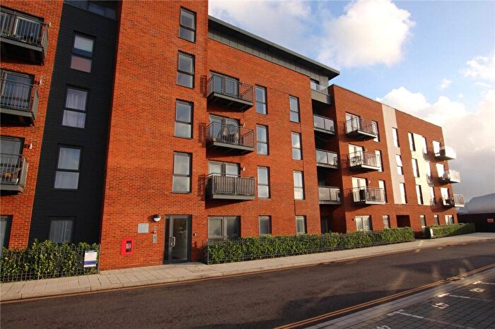 1 Bedroom Flat To Rent In John Thornycroft Road, Southampton, Hampshire, SO19