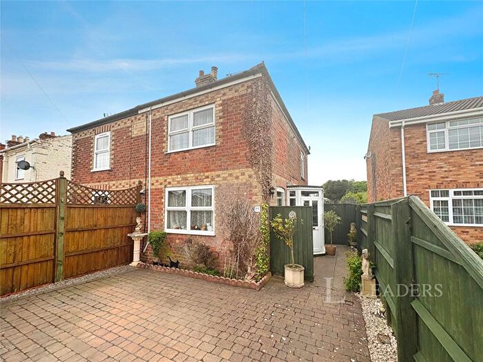 3 Bedroom Semi-Detached House For Sale In The Tenters, Holbeach, Spalding, PE12