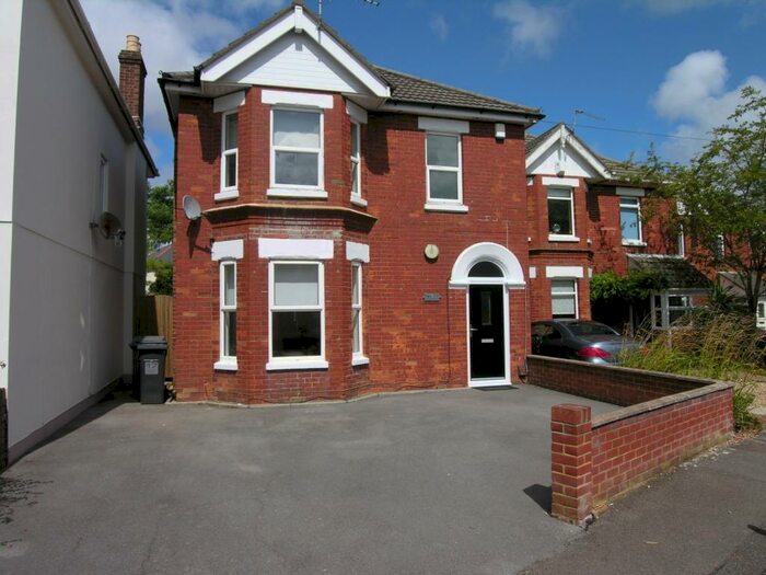 6 Bedroom House To Rent In Bedroom Detached House In Charminster, BH8