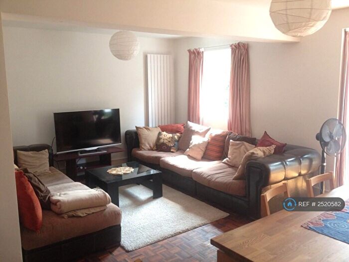 2 Bedroom Flat To Rent In Marston Ferry Road, Oxford, OX2