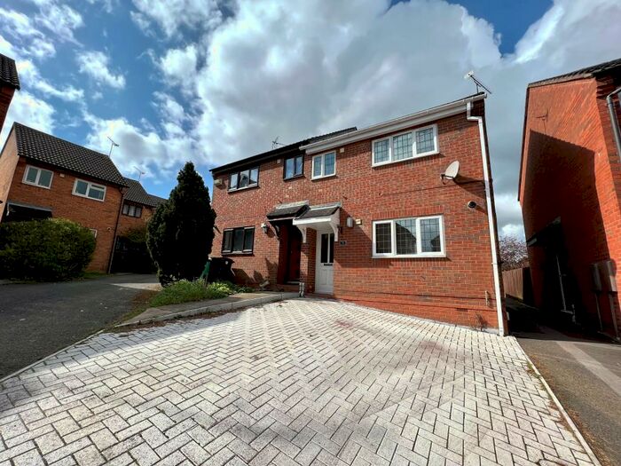 3 Bedroom House To Rent In Ladymead Drive, Coventry, CV6