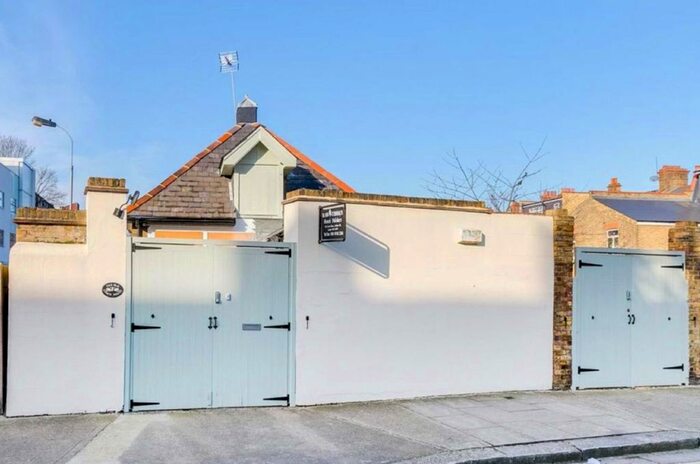 3 Bedroom Detached House To Rent In Askham Road, London, W12