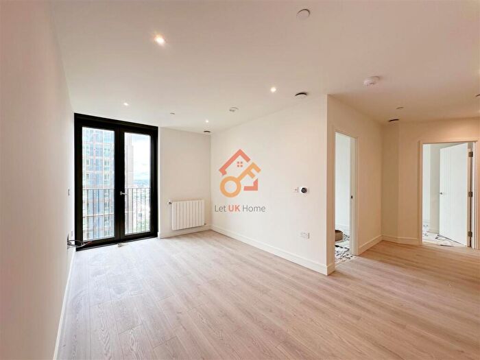 2 Bedroom Flat To Rent In Menara Point, Affinity View, London, E16