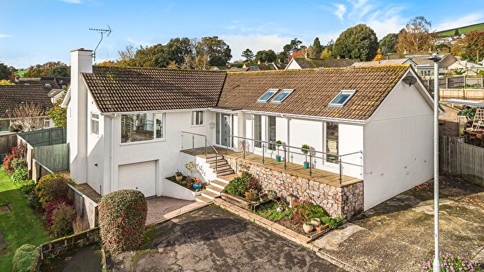 3 Bedroom Detached Bungalow For Sale In The Haven, Bishopsteignton, TQ14