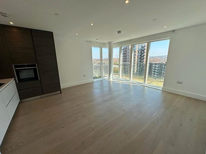 2 Bedroom Flat To Rent In Pegler Square, London, SE3