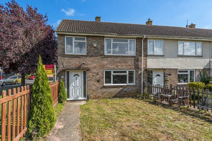 3 Bedroom End Of Terrace House To Rent In Bicester, Oxfordshire, OX26