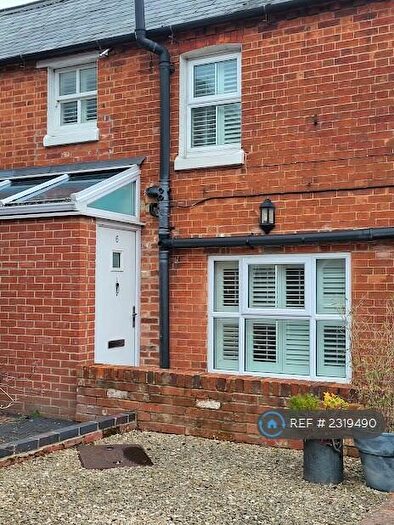 3 Bedroom Semi-Detached House To Rent In Park Street, Hungerford, RG17