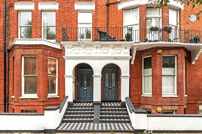 2 Bedroom Flat For Sale In Elgin Avenue, Maida Vale, W9