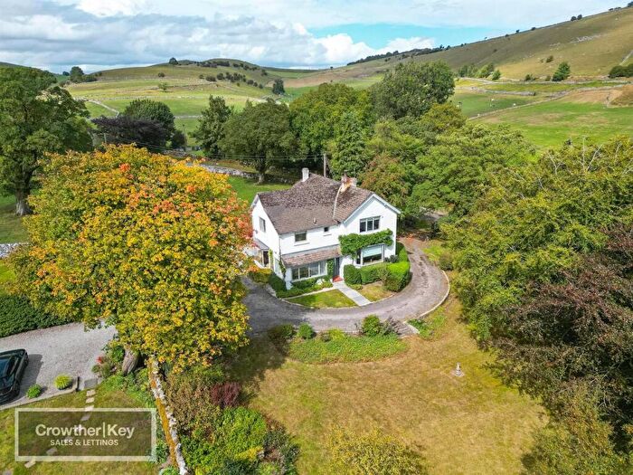 4 Bedroom Detached House For Sale In Earl Sterndale, Buxton, SK17