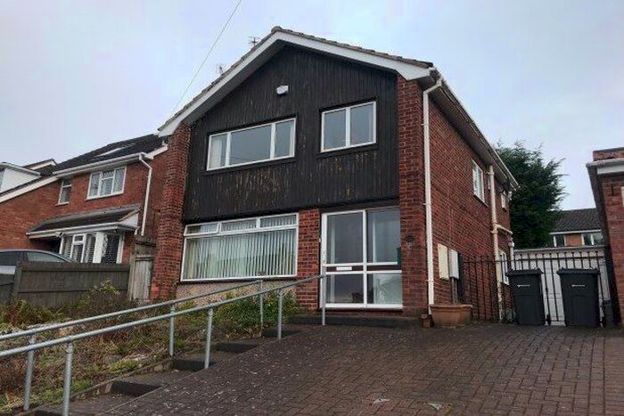 3 Bedroom Property To Rent In Lichfield Road, Sutton Coldfield B74