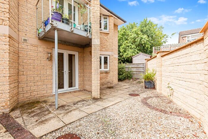 1 Bedroom Ground Maisonette To Rent In Shirley Heights, Witney, OX28
