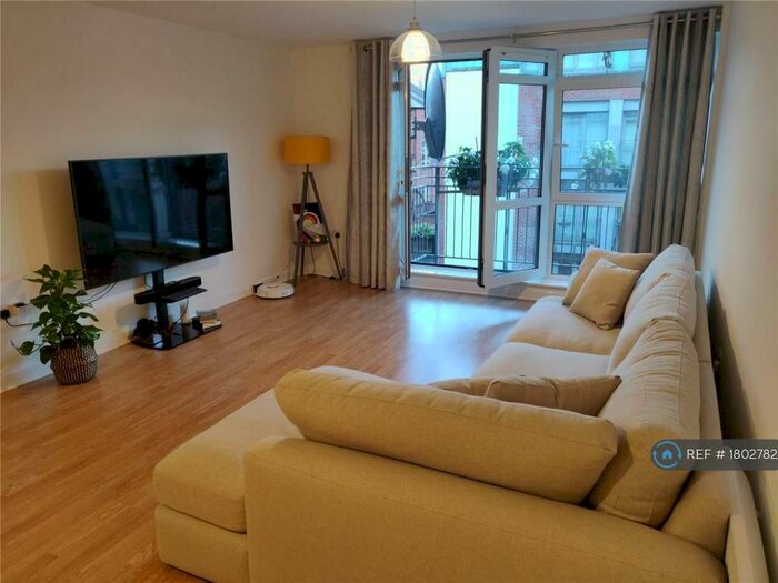2 Bedroom Flat To Rent In Beauchamp House, Coventry, CV1