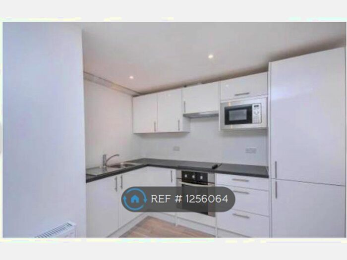 1 Bedroom Maisonette To Rent In Baring Road, London SE12