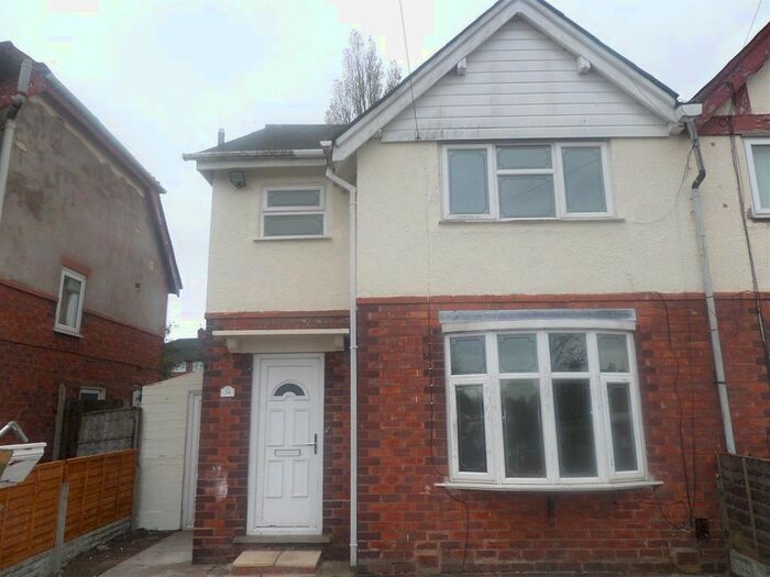 3 Bedroom Semi-Detached House To Rent In Hollands Road, Bloxwich, Walsall, WS3