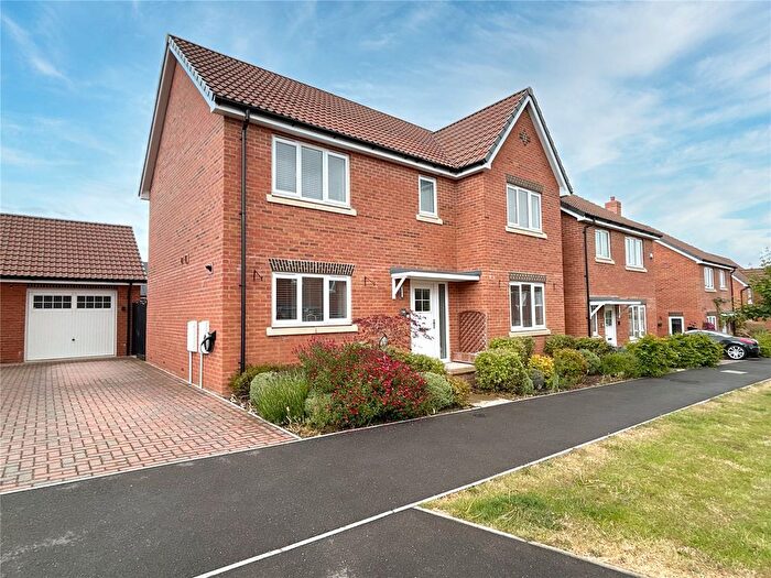 4 Bedroom Detached House For Sale In Roman Avenue, Blandford St. Mary, Blandford Forum, Dorset, DT11